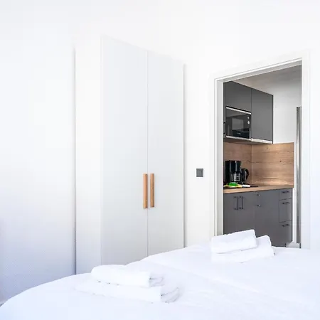 Johouse 7 شقة روستوك